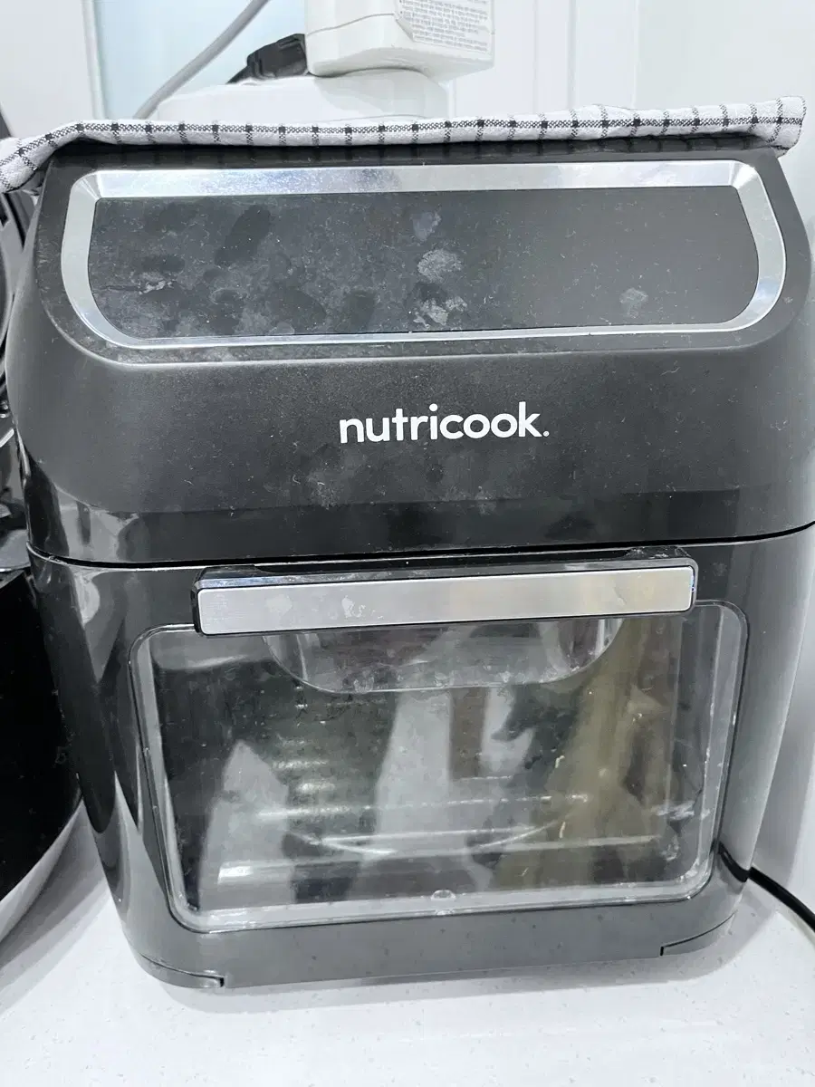 Nutricook 에어프라이어 (고장)